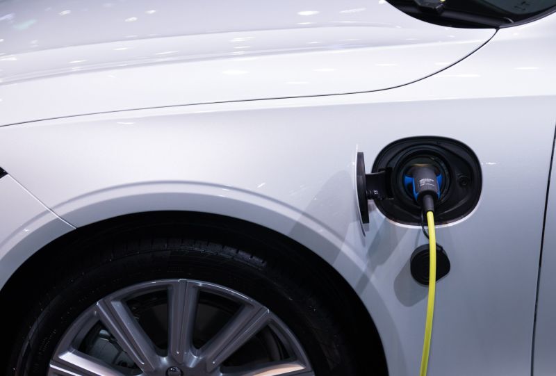 stazione ricarica auto elettrica